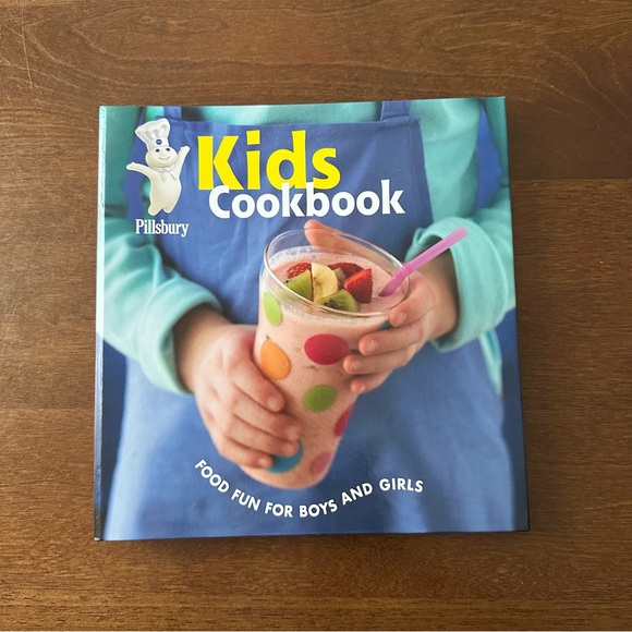 Kids‎ Cookbook - Hardcover - Picture 1 of 8